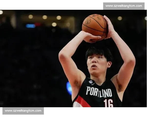 杨瀚森战快船 2 分 1 板引热议：刘维伟护徒，徐静雨呼吁给机会